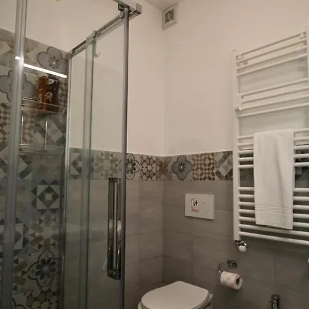 Casa Giusy * فاراتسي